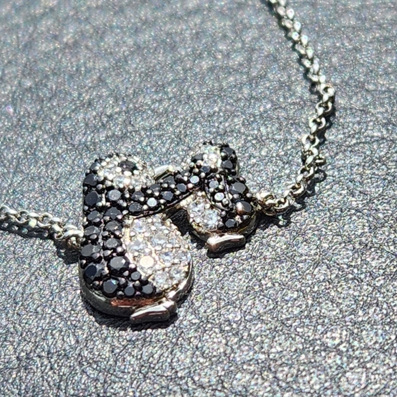 Draw String Penquin Crystal Bracelet - Picture 2 of 5